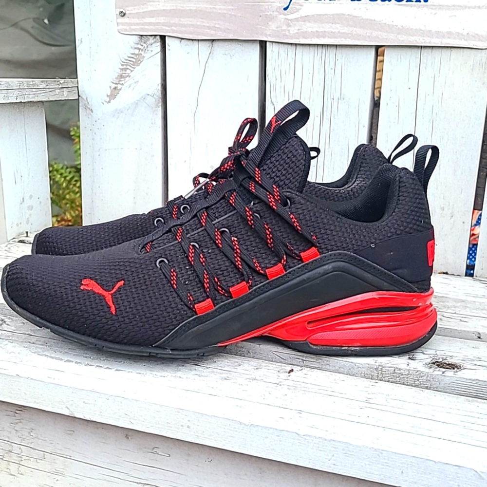 Puma Sneakers
